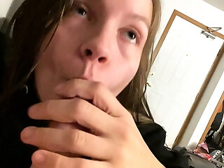 Amateur Hands Free Close Up Blowjob