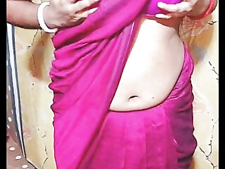 Horny Desi Girl Playing With Herself Silently