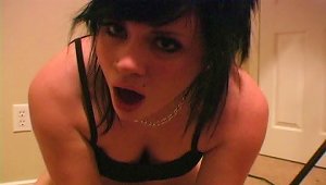 Andi Crush Loves To Play With Her Dick Console