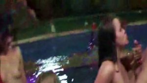 Real 4th Of July Sex  In The Pool