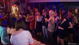 Amateur Cowgirl Hotties In A Club Huge Dick Ride And Naughty Blowjob Party Action