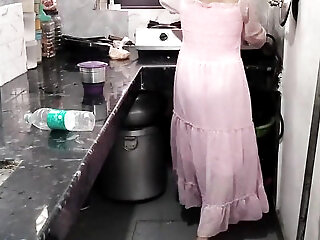 Little Step Sister Ki Chuchi Daba Daba Kar Choda