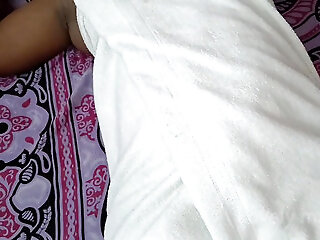 Mallu Aunty Hot Massage