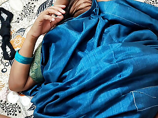 Desi Sister-in-law Was Doing Yoga When Her Yoga Head Came And Started Seeing The Relaxation.
