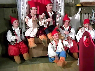 Snow White Became Snow Fucking With The Seven Dwarfs In The Ass