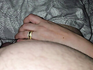 Step Son After Surgery Get A Handjob From Step Mom Nice Hand