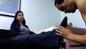 Sybil Hawthorne Gets Toes And Feet Massaged By Stud In Femdom