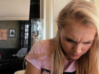Amateur Blonde Teen Plays Solo With Toy Webcam Porn