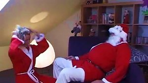 Chick Gives Santa A Hot