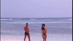 Gloria Gucci Fucking On The Beach
