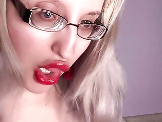 Thick Eyeglasses Talk Blowjob And Nude Dance
