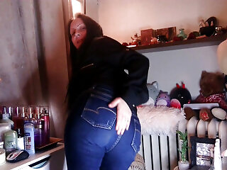 My Ass Looks Good In Jeans