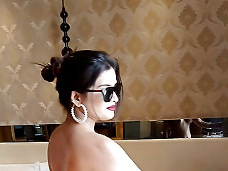 Slutty Sonali In Her Holiday Suite !
